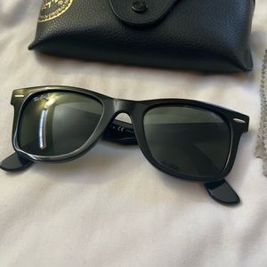 Ray Bans for the summertime look